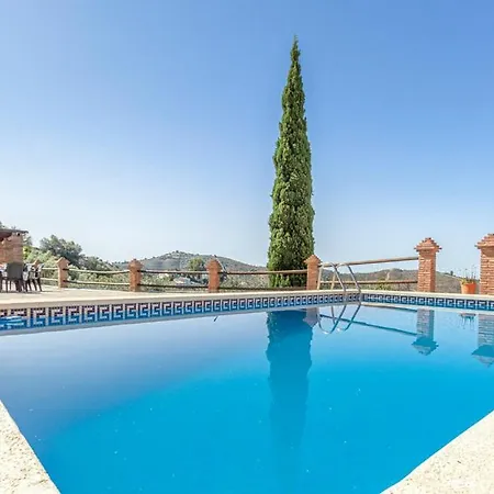 Toni At Villa Torrox